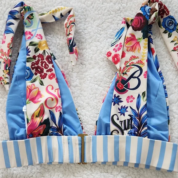 New!Agua Bendita Laurie‎ Bikini Top